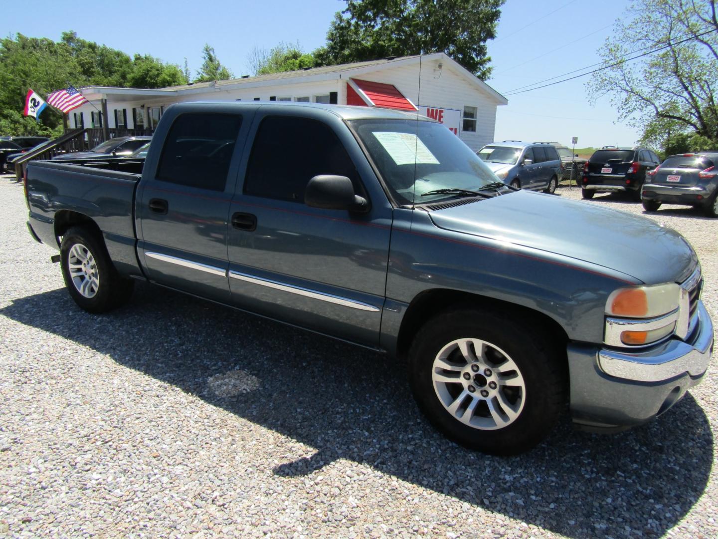 2006 LT BLUE /Gray GMC Sierra 1500 SL Crew Cab 2WD (2GTEC13V461) with an 4.8L V8 OHV 16V engine, Automatic transmission, located at 15016 S Hwy 231, Midland City, AL, 36350, (334) 983-3001, 31.306210, -85.495277 - Photo#0